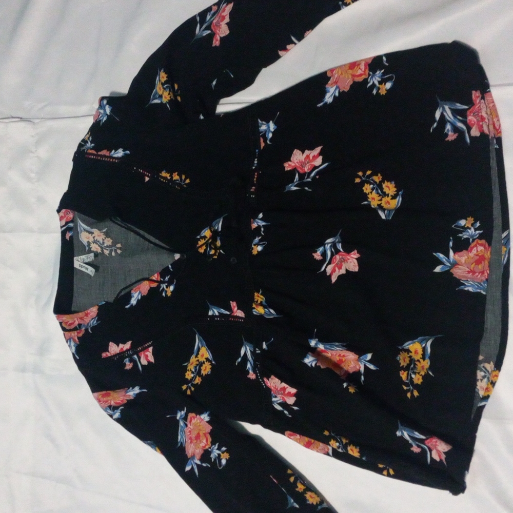 Mudd floral top